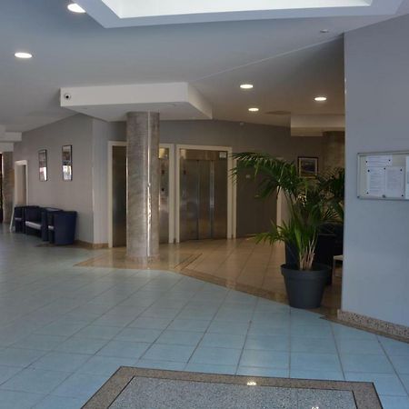 Appartement T2 De Standing Au Pied Des Plages Golfe-Juan Zewnętrze zdjęcie