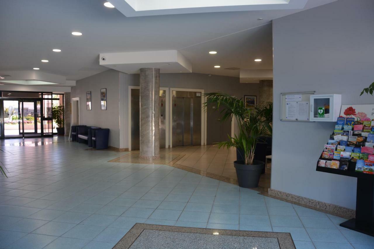 Appartement T2 De Standing Au Pied Des Plages Golfe-Juan Zewnętrze zdjęcie