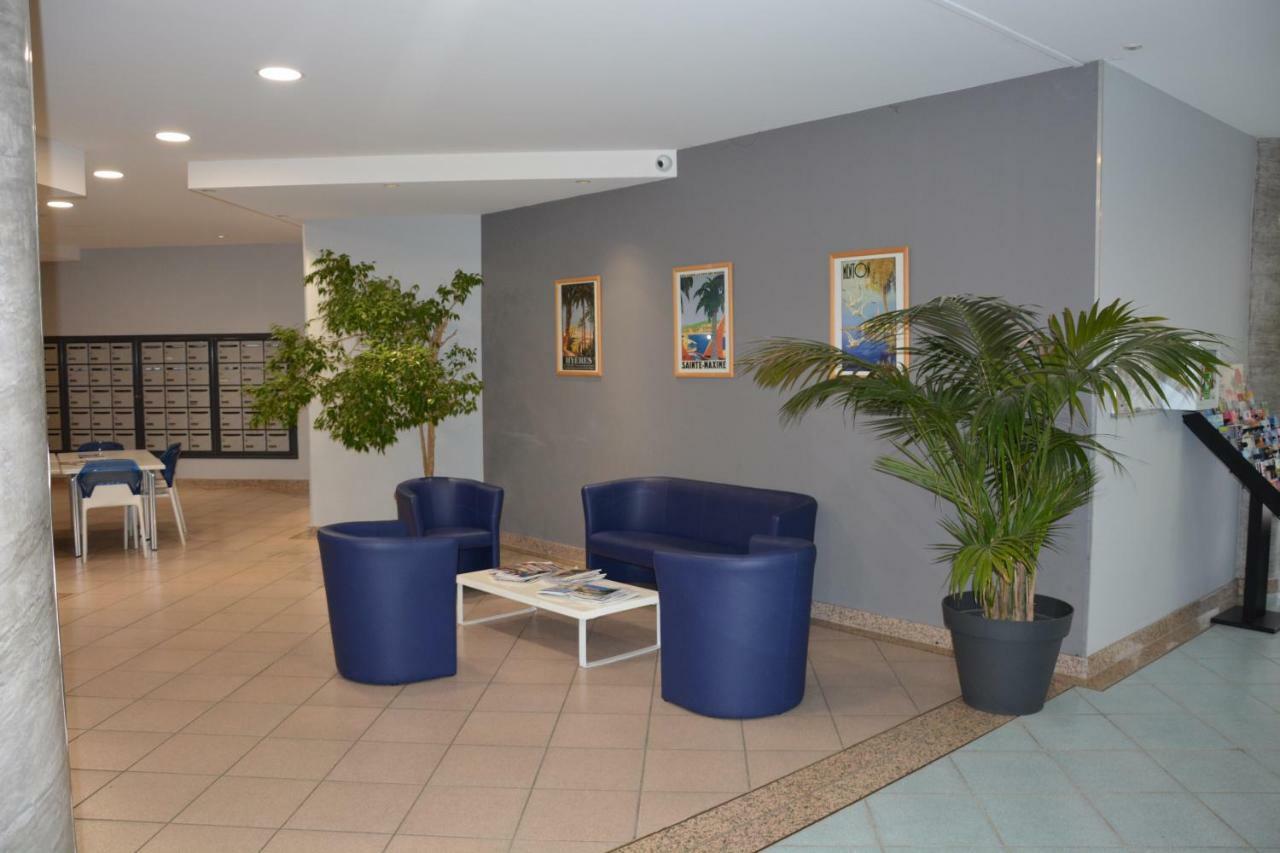 Appartement T2 De Standing Au Pied Des Plages Golfe-Juan Zewnętrze zdjęcie